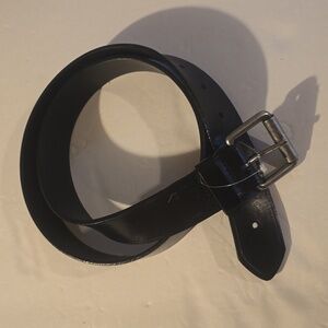 Tommy Hilfiger Mens Black supple leather Belt Silver Square Buckle Sz.L/XL